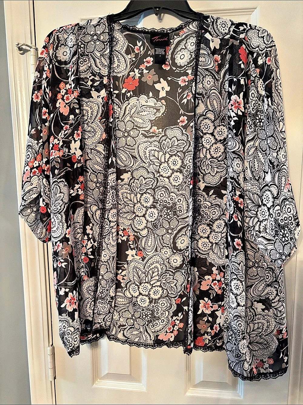 Torrid Black & White Open Tunic with Red & Pink Flowers